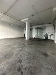 E9 Premium (D27), Factory #575939181